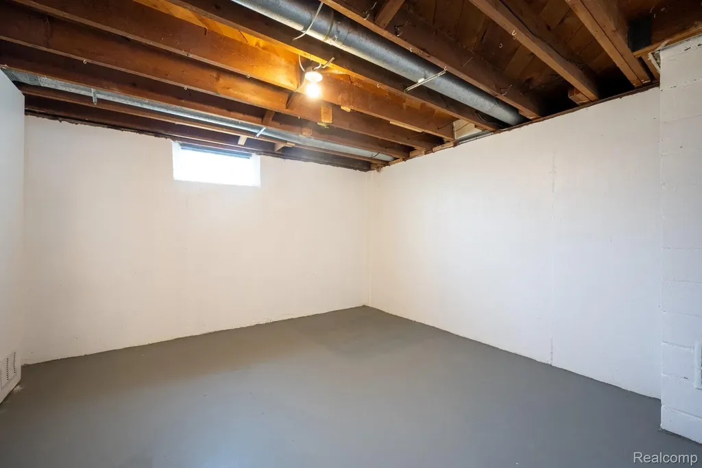 4166 Grayton Drive Waterford Charter Township MI 48328