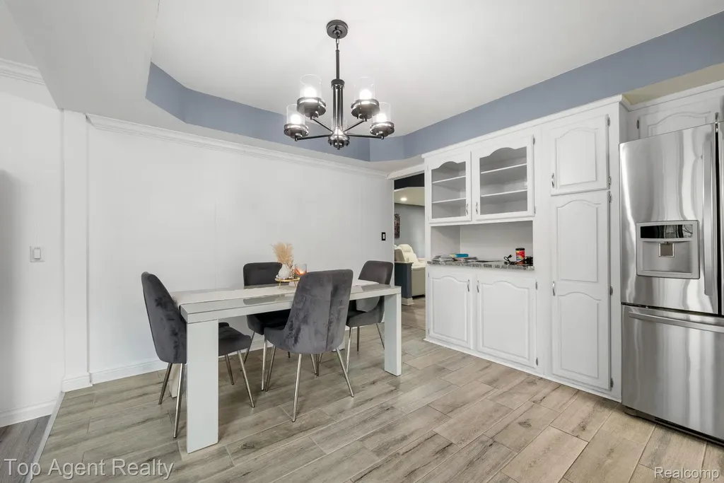 33437 Somerset Drive Sterling Heights City MI 48312