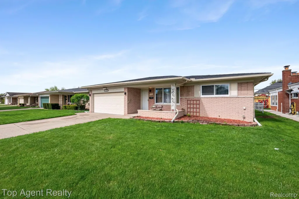 33437 Somerset Drive Sterling Heights City MI 48312