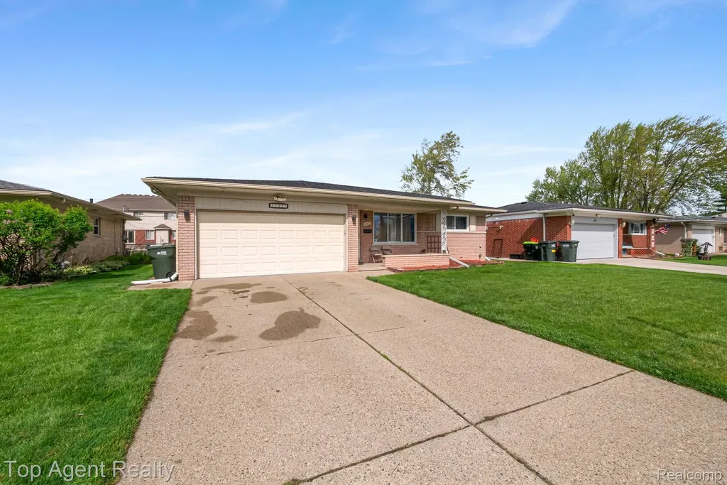 33437 Somerset Drive Sterling Heights City MI 48312