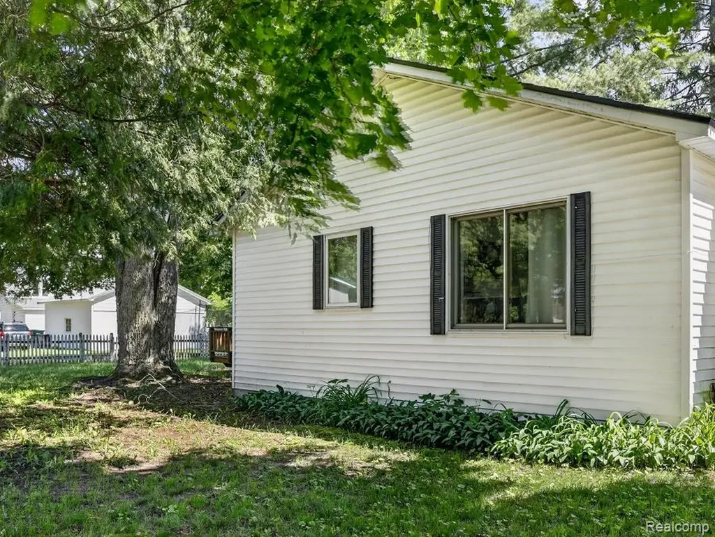 706 N Ionia Street Gladwin City MI 48624