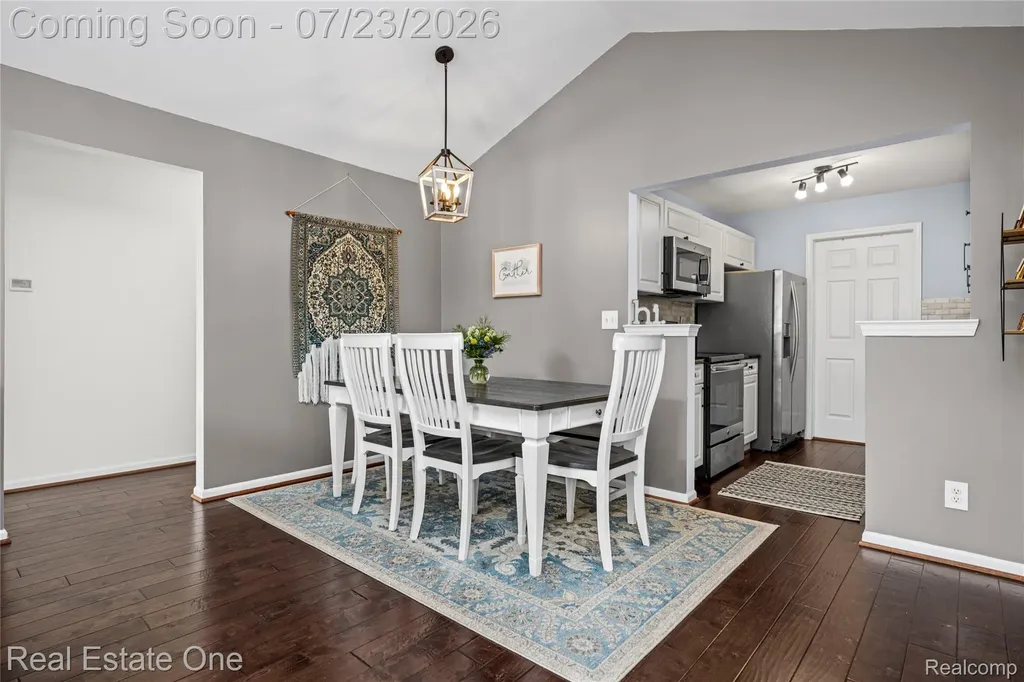 3570 Tremonte Circle S Oakland Charter Township MI 48306