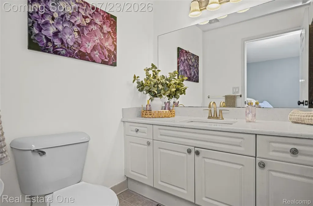 3570 Tremonte Circle S Oakland Charter Township MI 48306