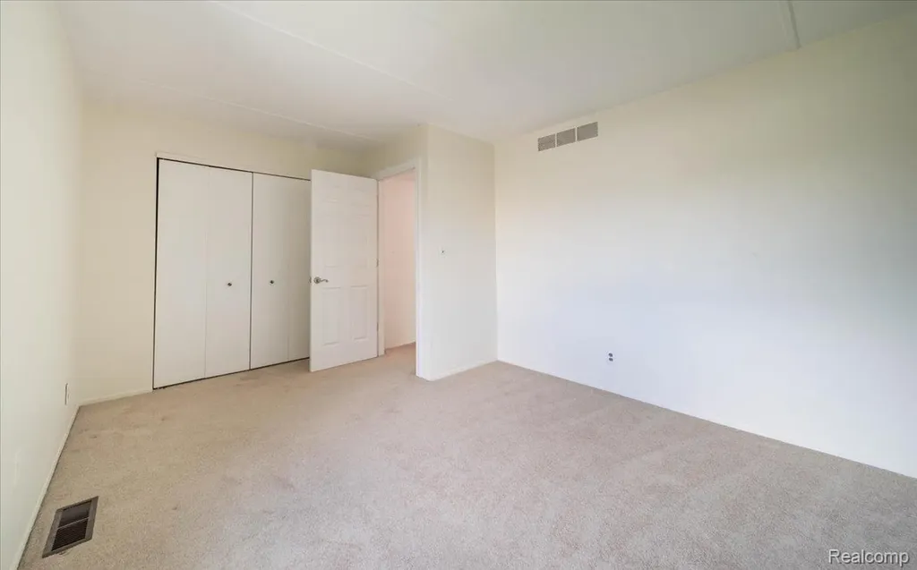 7310 Bluewater Drive Springfield Charter Township MI 48348