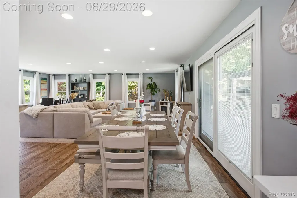 31620 Bobrich Street Livonia City MI 48152