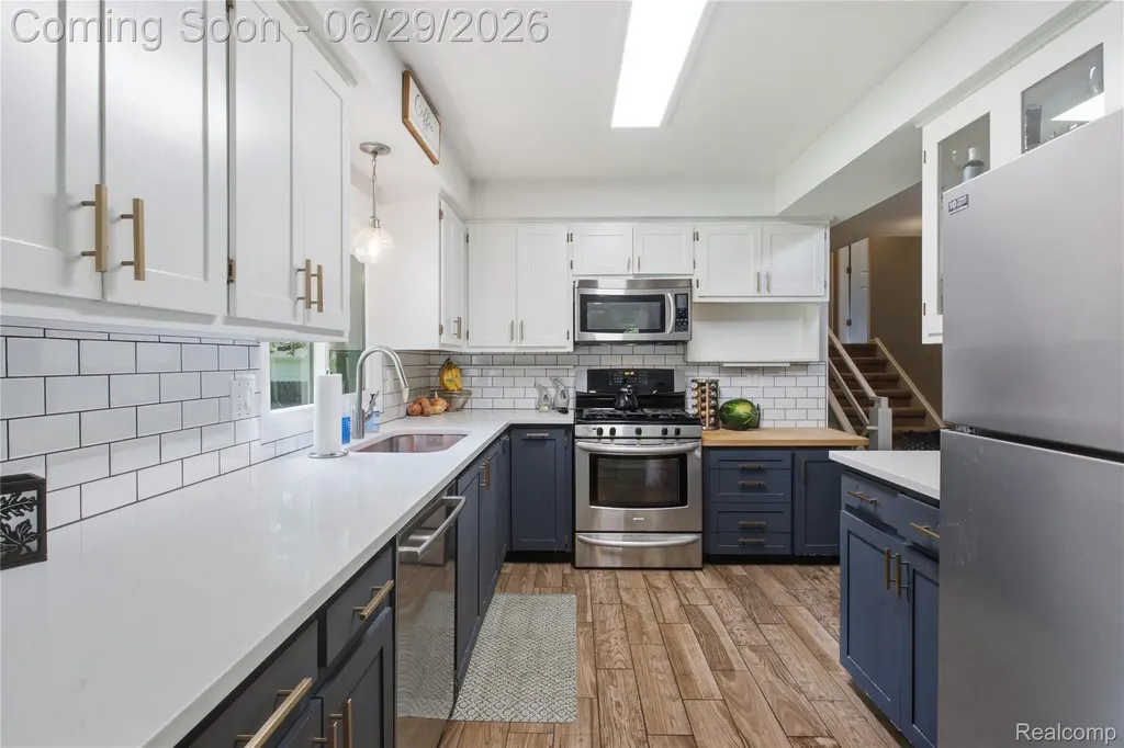 31620 Bobrich Street Livonia City MI 48152