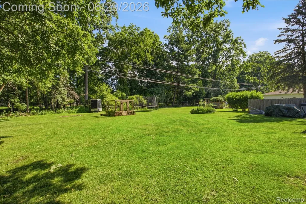 31620 Bobrich Street Livonia City MI 48152