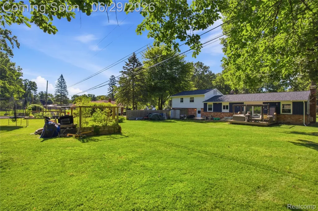 31620 Bobrich Street Livonia City MI 48152