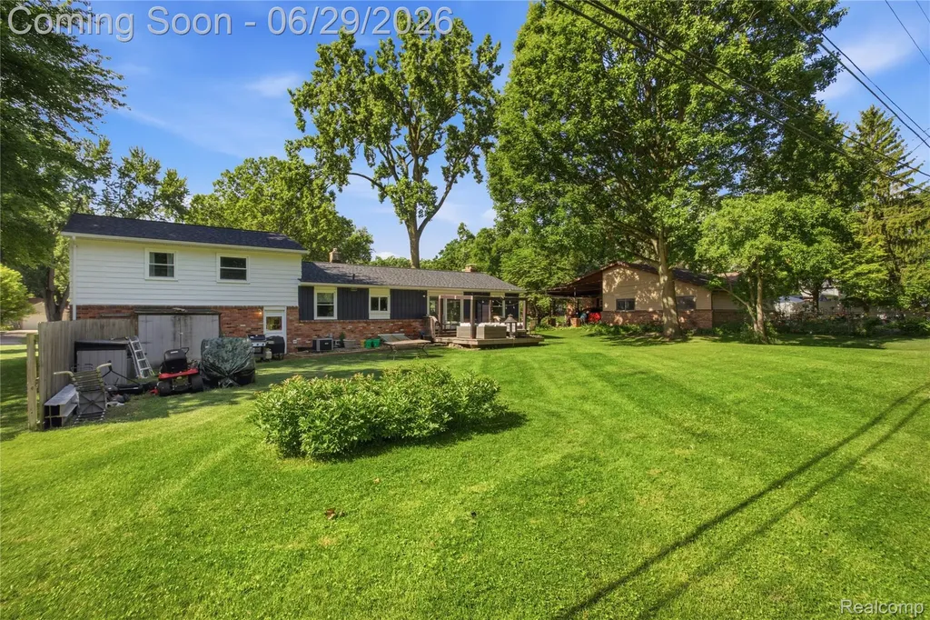 31620 Bobrich Street Livonia City MI 48152