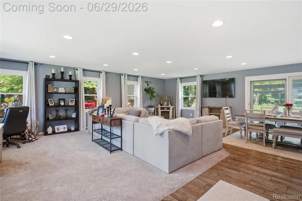 31620 Bobrich Street Livonia City MI 48152
