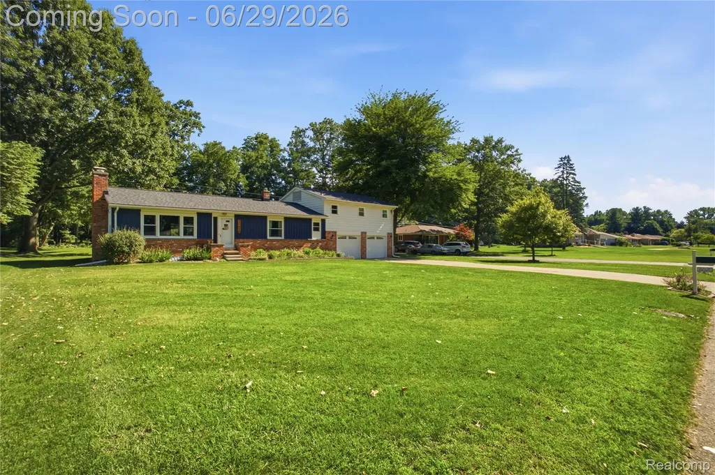 31620 Bobrich Street Livonia City MI 48152