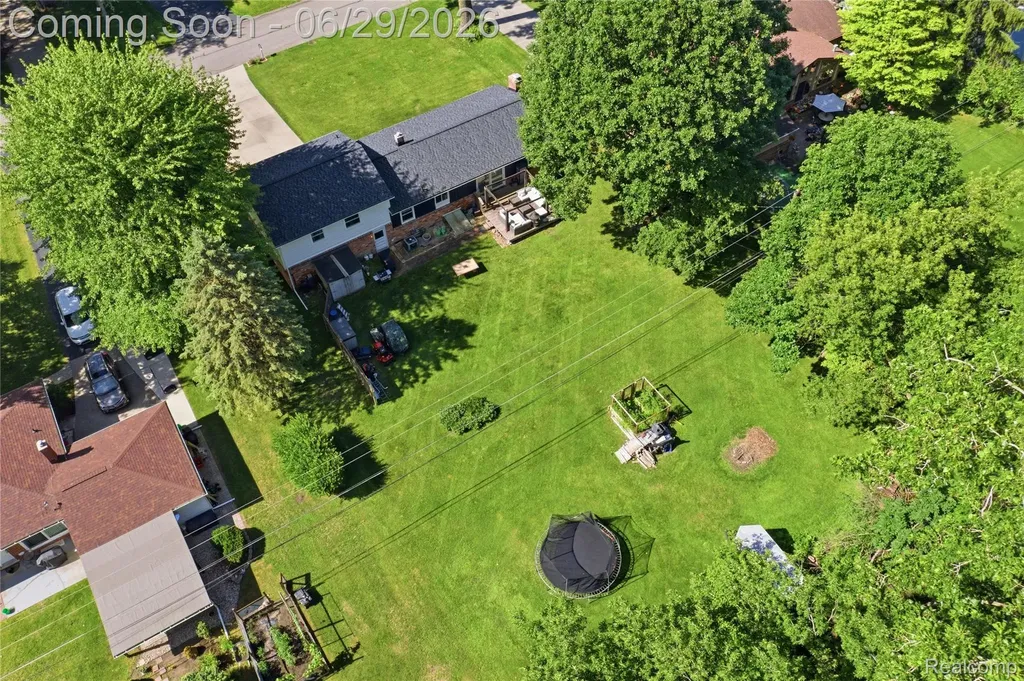 31620 Bobrich Street Livonia City MI 48152