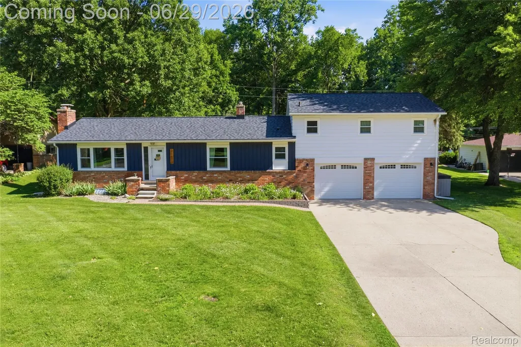 31620 Bobrich Street Livonia City MI 48152