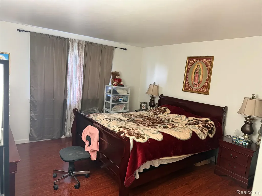 14804 El Dorado Terrace Warren City MI 48088