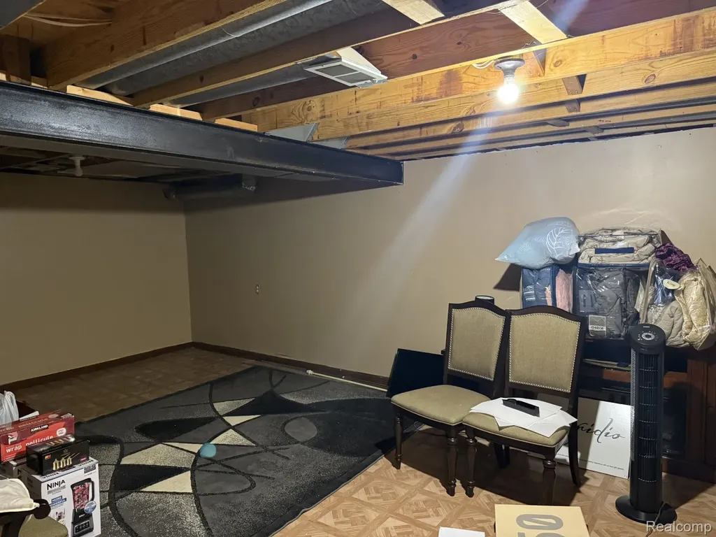 14804 El Dorado Terrace Warren City MI 48088