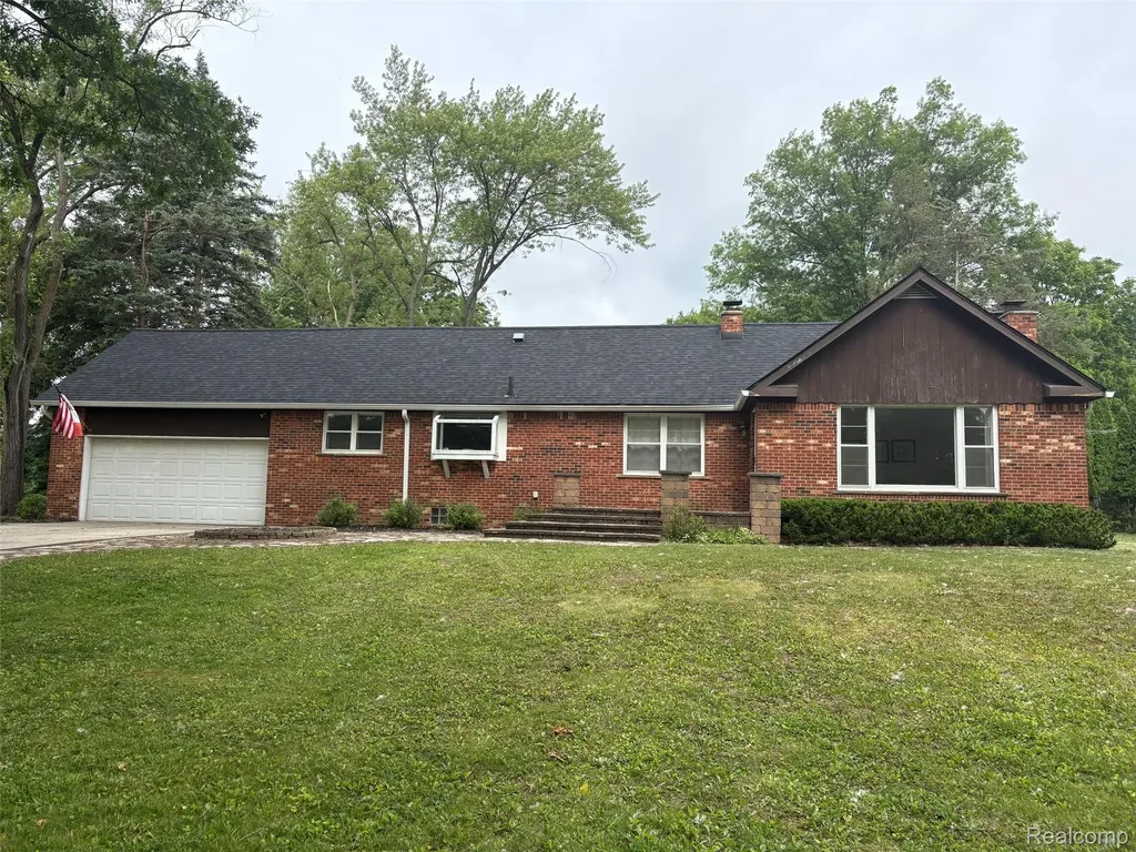 24567 Westmoreland Drive Farmington Hills City MI 48336