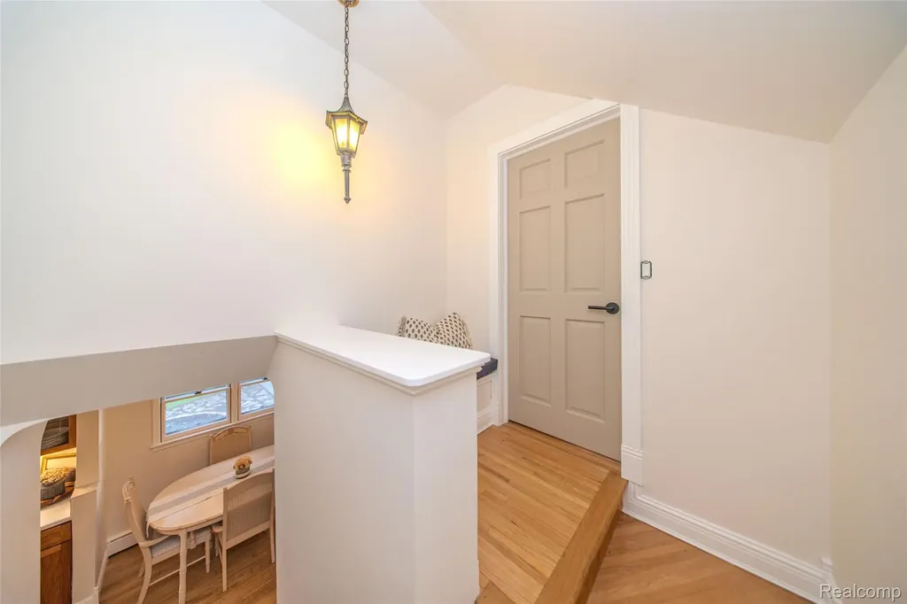 24567 Westmoreland Drive Farmington Hills City MI 48336