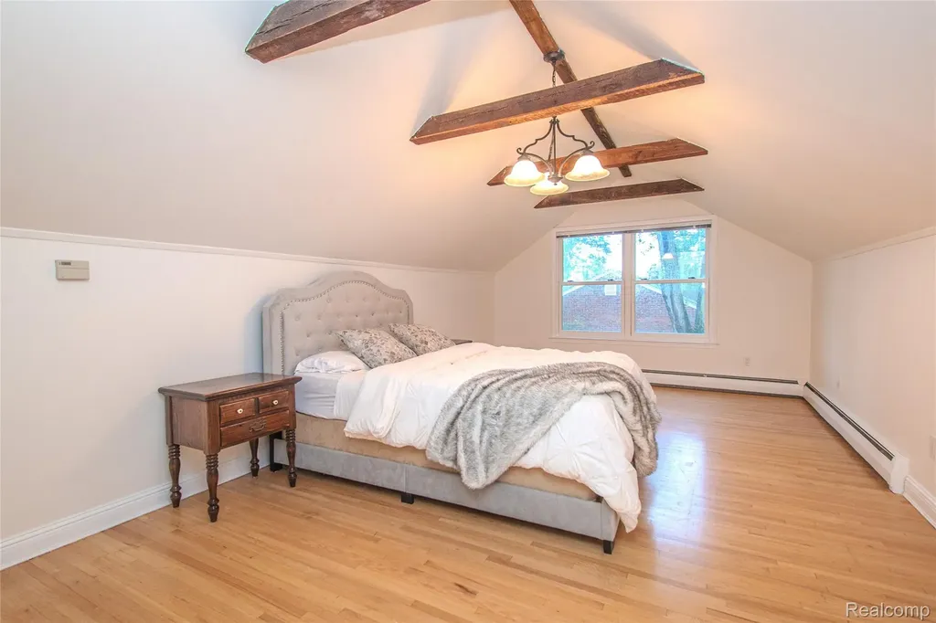 24567 Westmoreland Drive Farmington Hills City MI 48336
