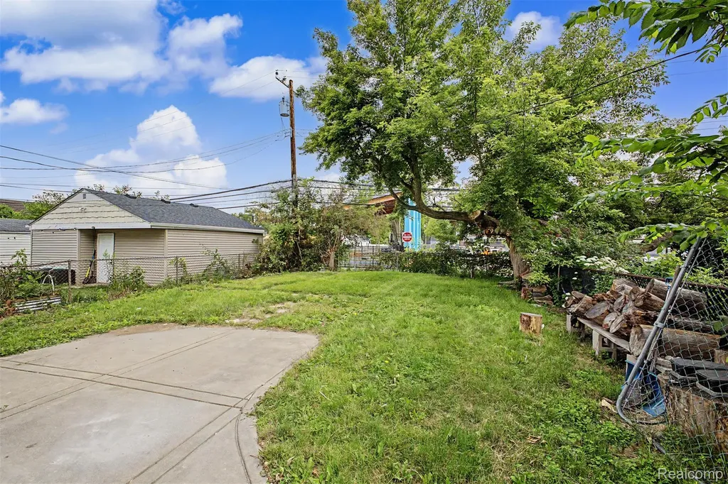 3231 Mcdowell Street Ferndale City MI 48220