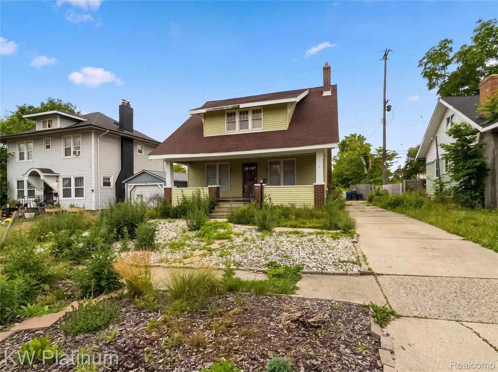 114 W Hamilton Avenue Flint City MI 48503