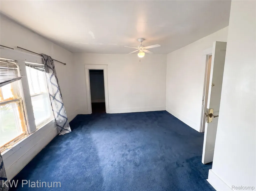 114 W Hamilton Avenue Flint City MI 48503