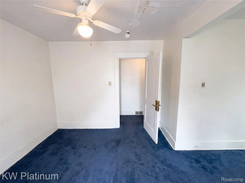 114 W Hamilton Avenue Flint City MI 48503