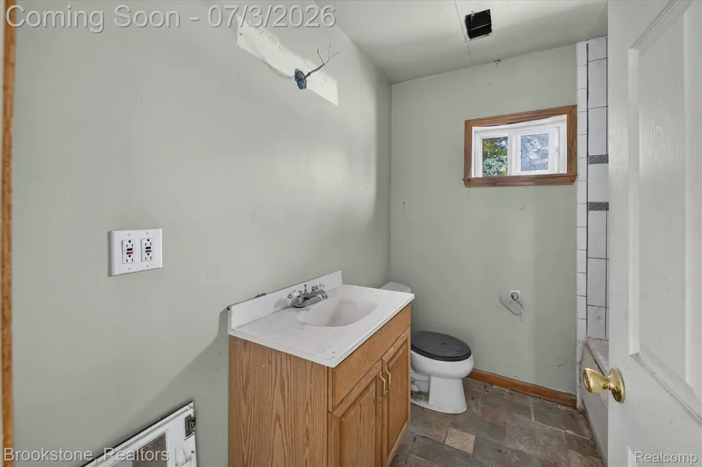 34637 Fairchild Street Westland City MI 48186
