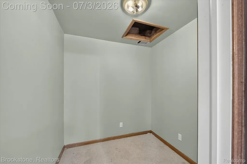 34637 Fairchild Street Westland City MI 48186