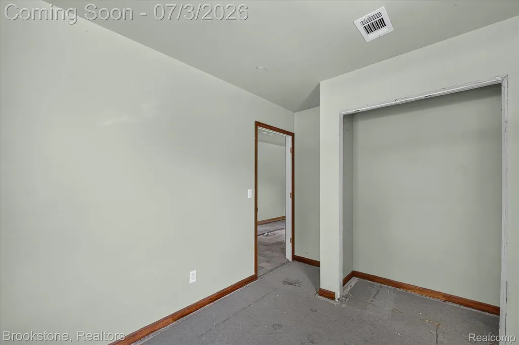 34637 Fairchild Street Westland City MI 48186