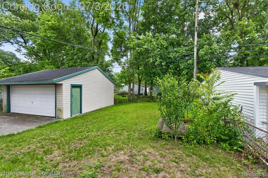 34637 Fairchild Street Westland City MI 48186