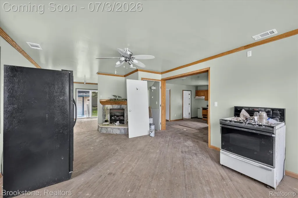 34637 Fairchild Street Westland City MI 48186