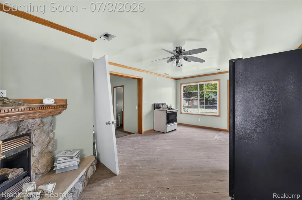 34637 Fairchild Street Westland City MI 48186