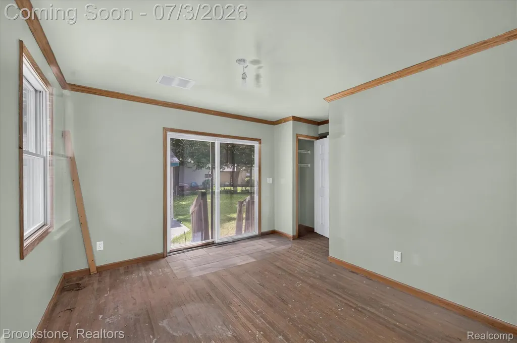 34637 Fairchild Street Westland City MI 48186