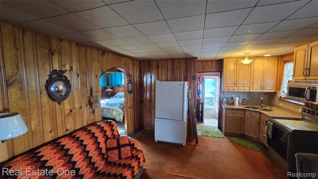 9743 Beverly Drive Hamburg Township MI 48143