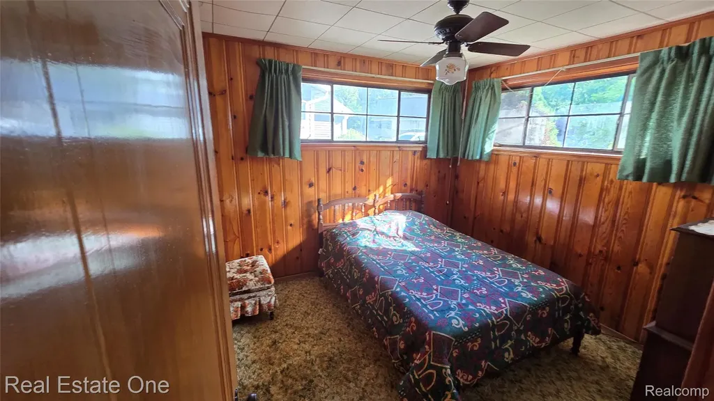 9743 Beverly Drive Hamburg Township MI 48143