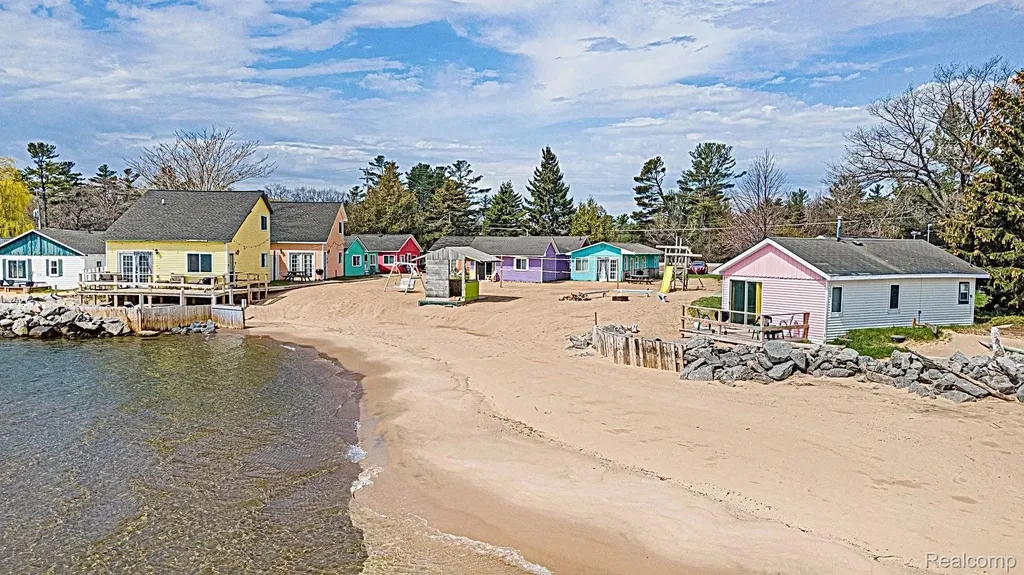 3358 N Us Highway 23 Au Sable Charter Township MI 48750