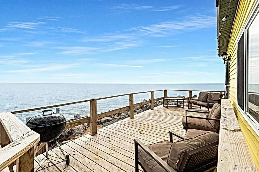 3358 N Us Highway 23 Au Sable Charter Township MI 48750