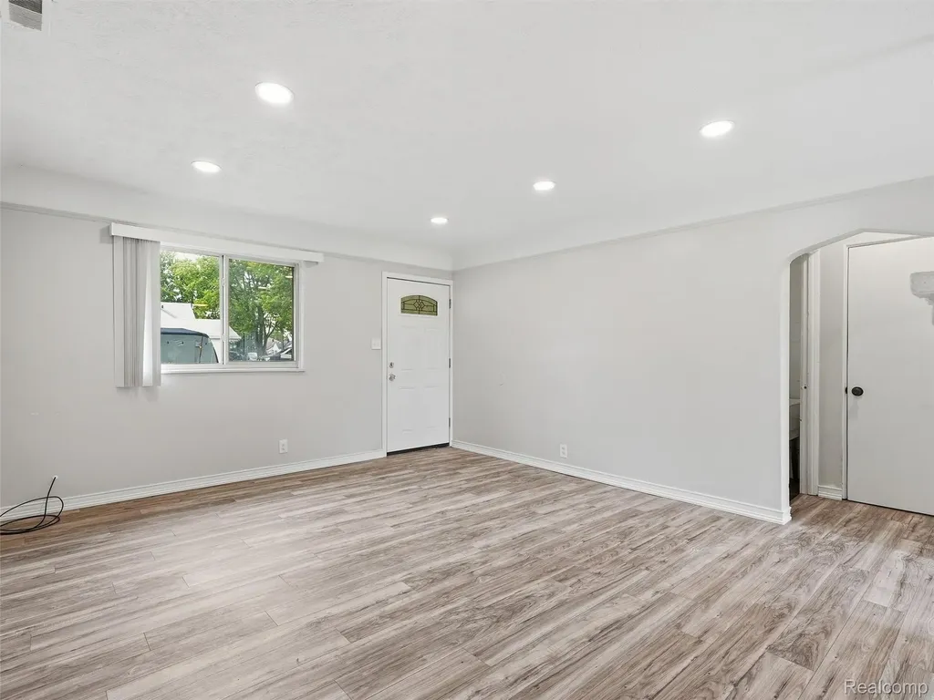 18844 Marquette Street Roseville City MI 48066