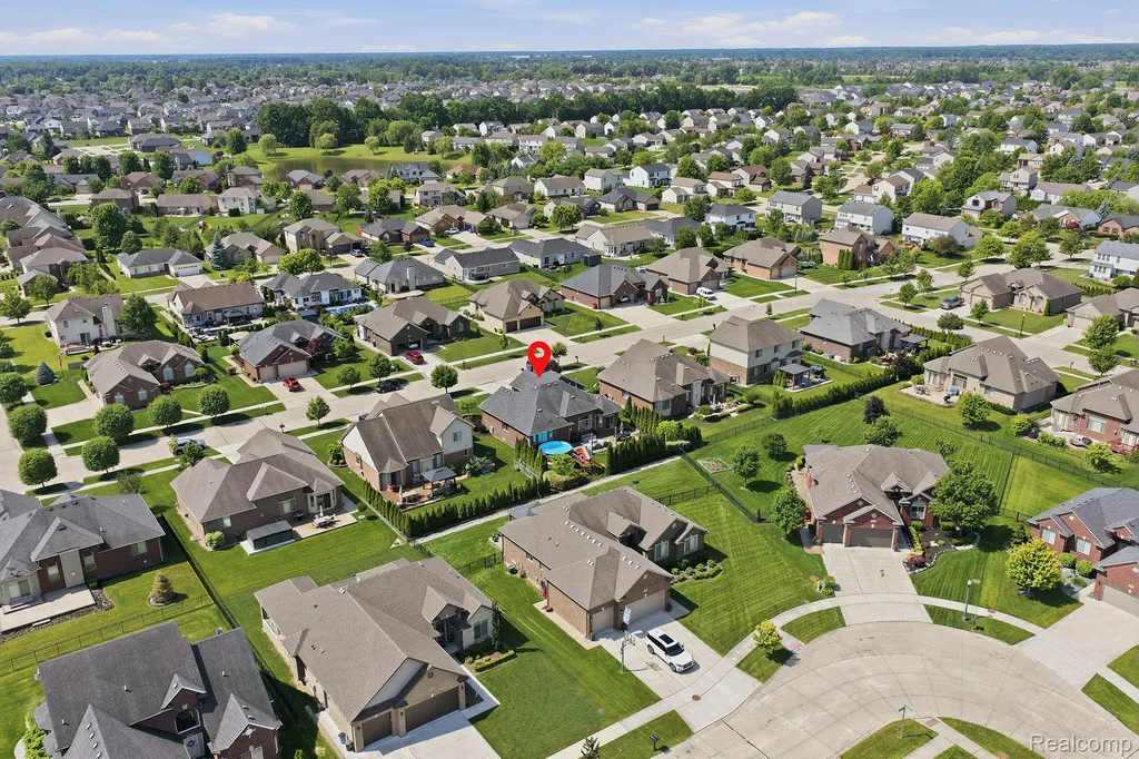 18389 Silent Drive Macomb Township MI 48042