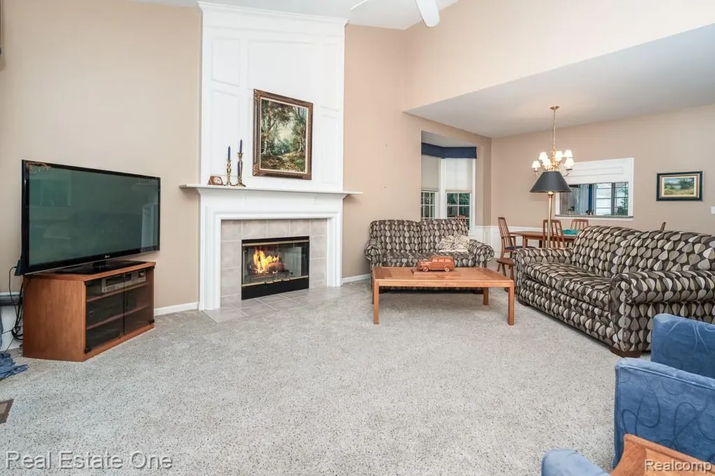 1904 Dunham Drive Rochester City MI 48306
