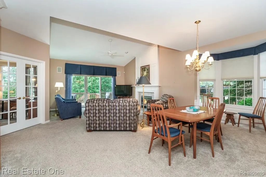 1904 Dunham Drive Rochester City MI 48306