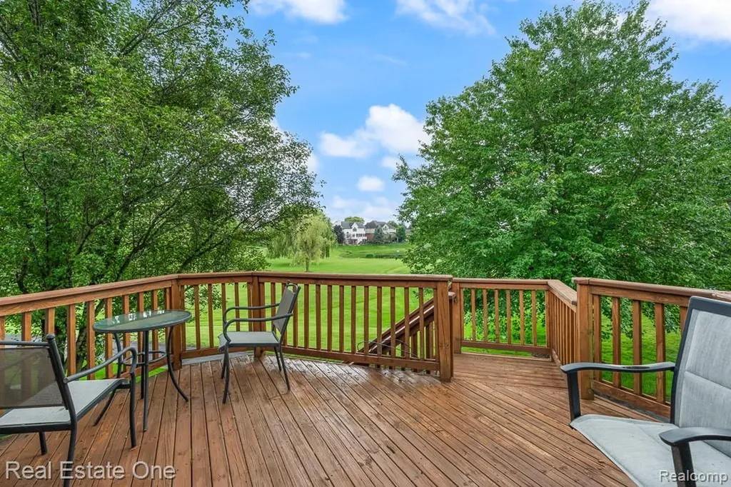 1904 Dunham Drive Rochester City MI 48306