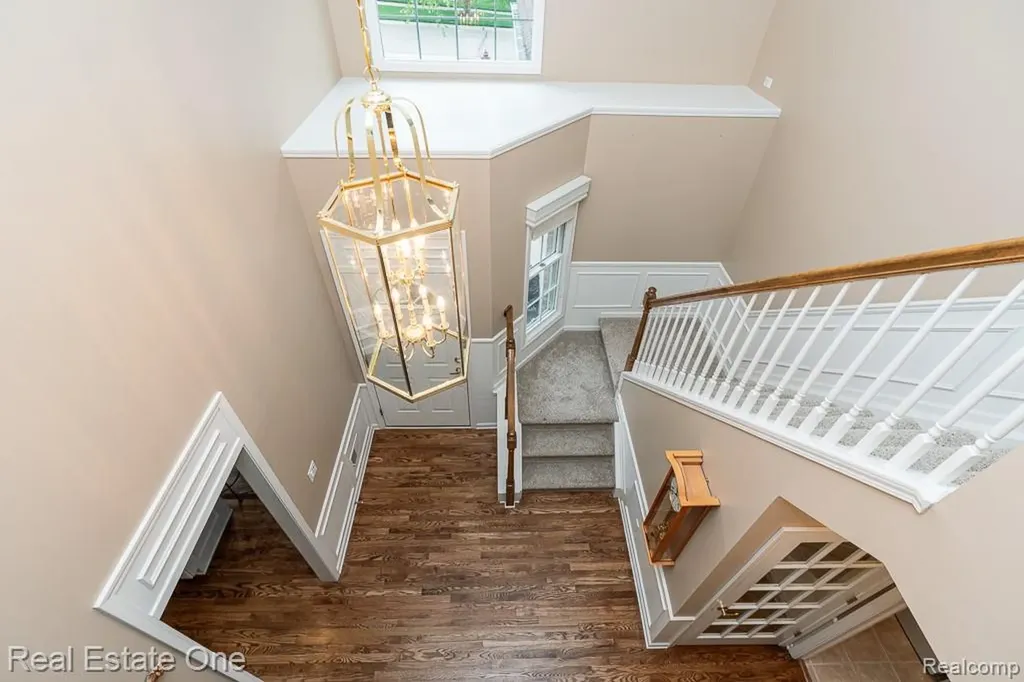 1904 Dunham Drive Rochester City MI 48306