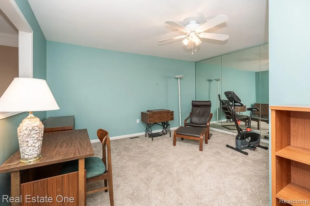 1904 Dunham Drive Rochester City MI 48306