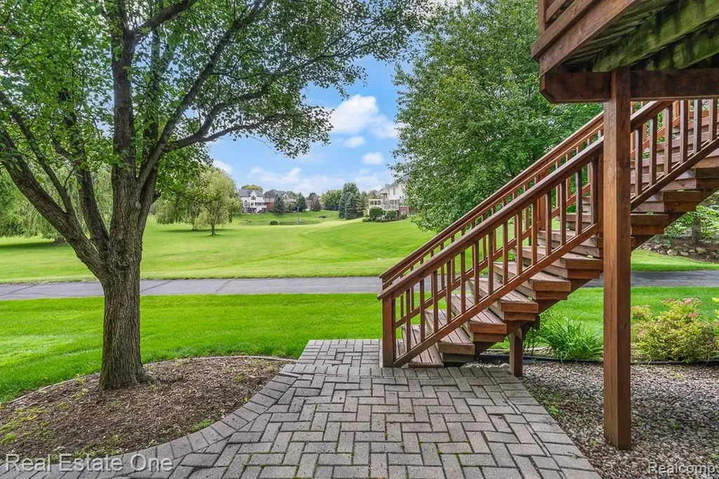 1904 Dunham Drive Rochester City MI 48306