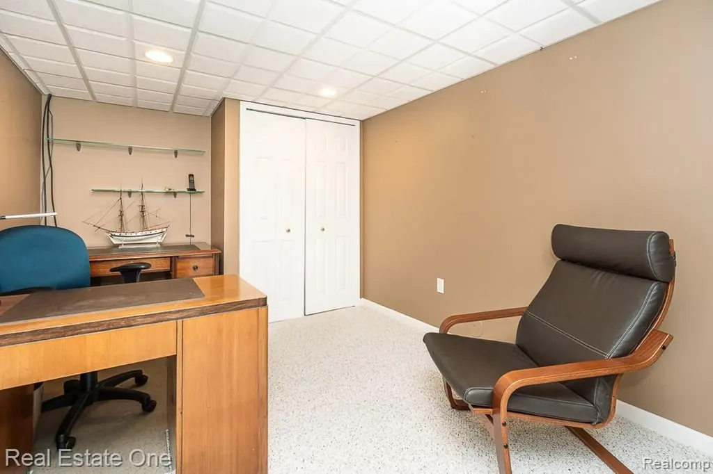 1904 Dunham Drive Rochester City MI 48306