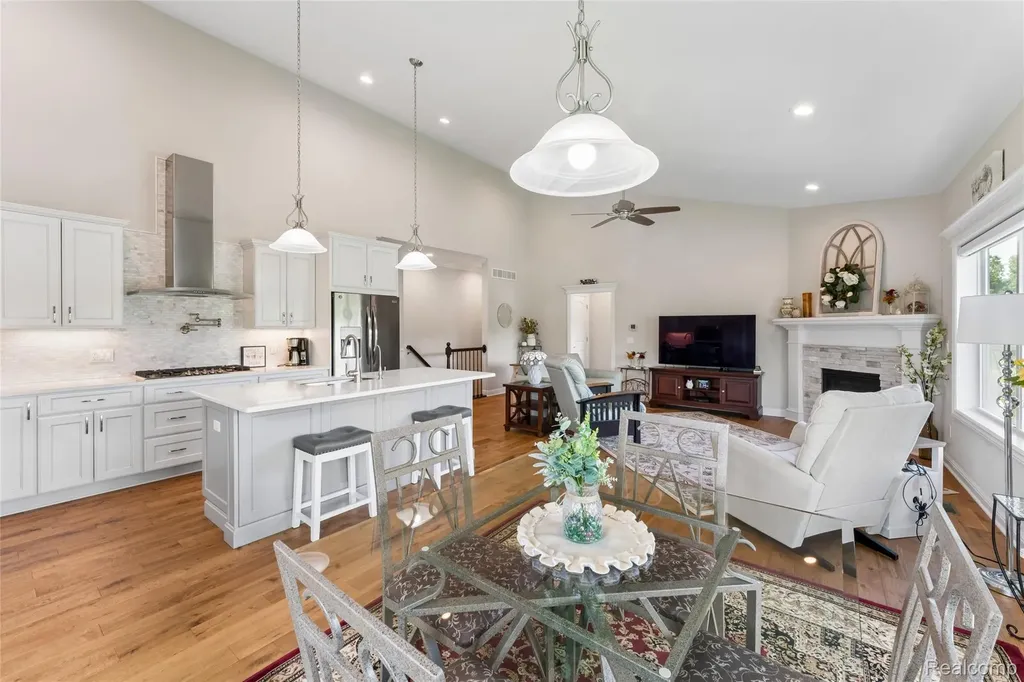 4800 Chestnut Springs Drive Genoa Township MI 48843