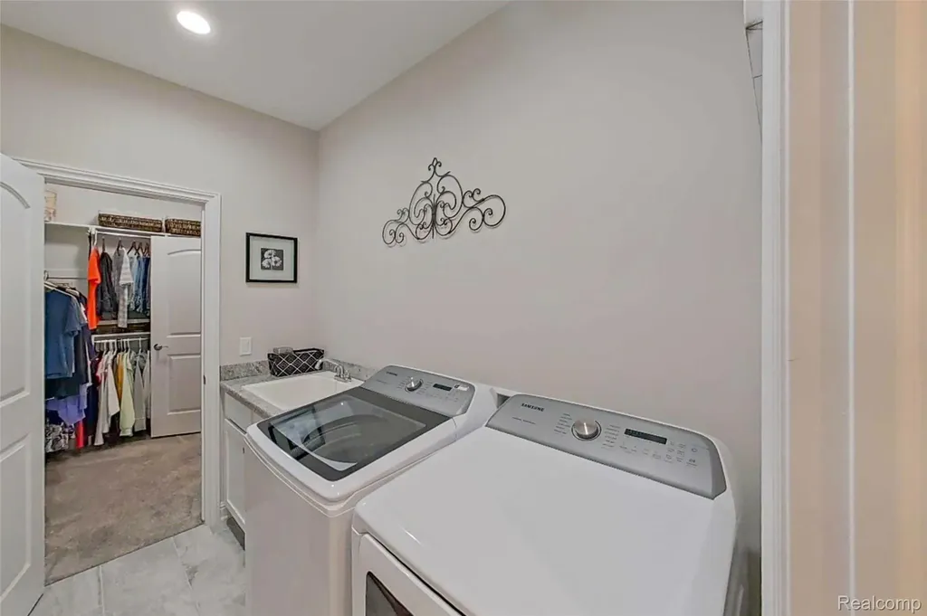 4800 Chestnut Springs Drive Genoa Township MI 48843