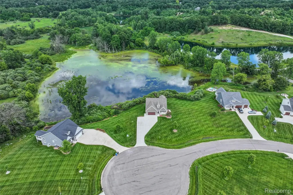 4800 Chestnut Springs Drive Genoa Township MI 48843