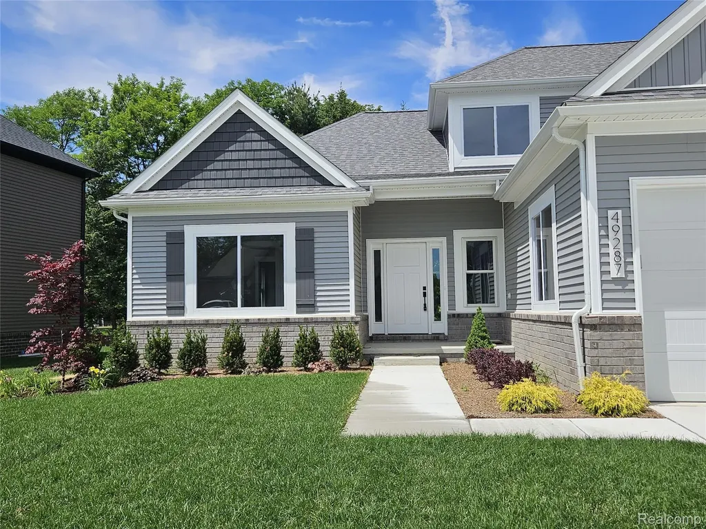 49287 London Bridge Drive Macomb Township MI 48044